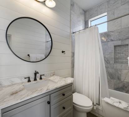 Third floor private bathroom