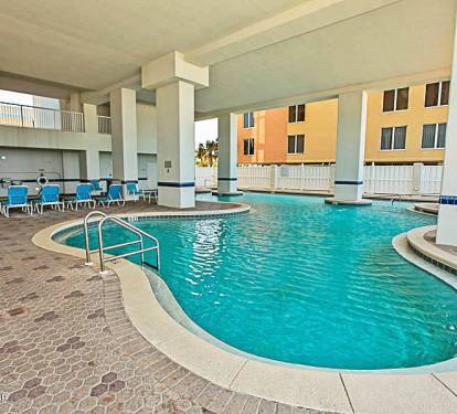 Outdoor Pool and Hot Tub at Tower 2