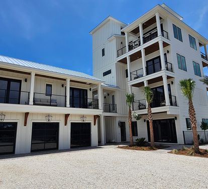 Haven Heights & Carriage House