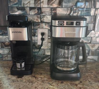 Pod and regular coffee maker