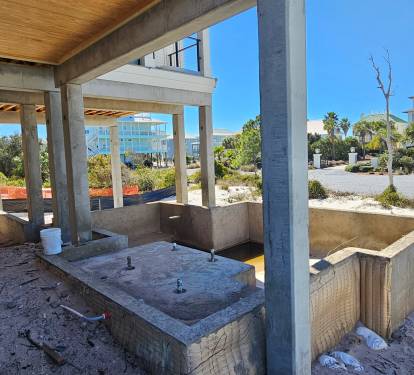 "Hub" of Haven Heights: Pool, bar & grill, dining, lounging, cornhole, ping pong, & firepit