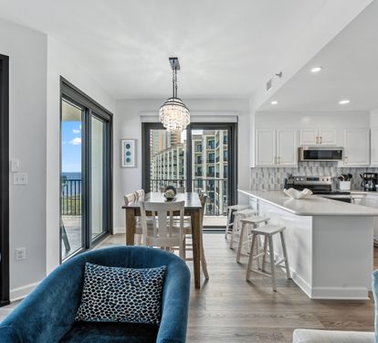 Dining/Kitchen
