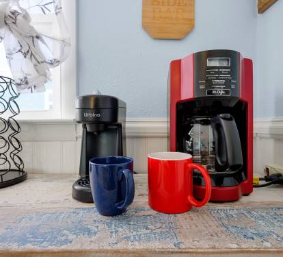 Coffee Bar with pod and standard coffee maker