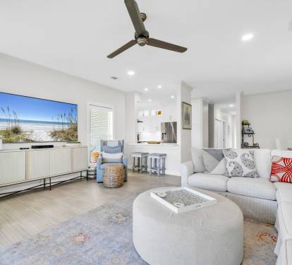 Spacious living area with beautiful decor.