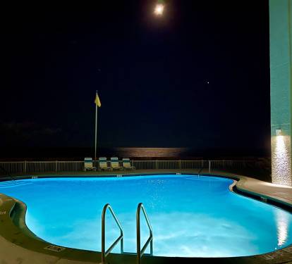 Heated pools (2) and 3 hot tubs are open at night