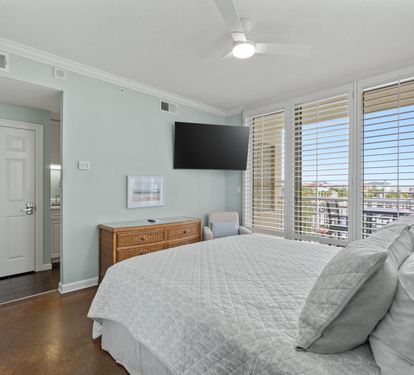2nd King En-suite with balcony