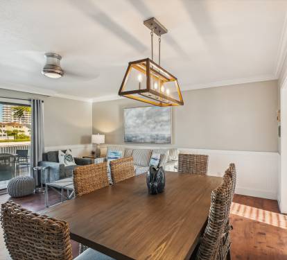 Upper level dining area