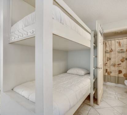 Hallway Bunkbeds