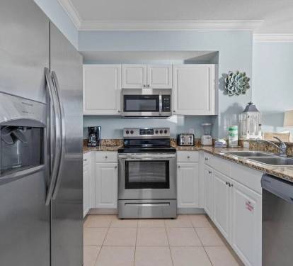Spacious kitchen