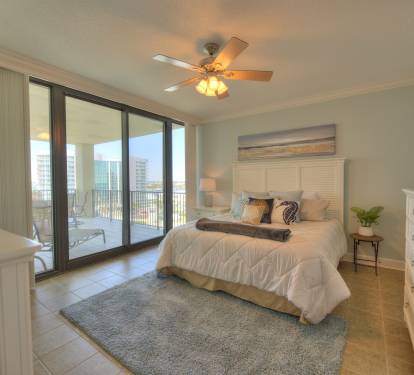 Enjoy Master views to Patio