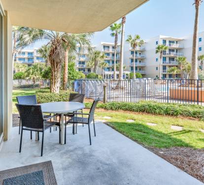 Easy access to pools, parking, elevators, trash chute, etc. It's got it all. 