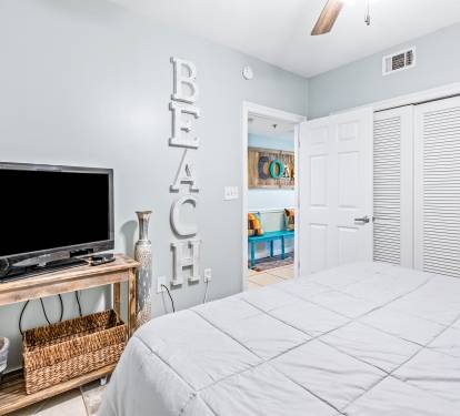 Master bedroom with Roku