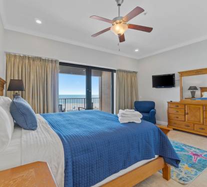 3rd Floor Master Bedroom (King)