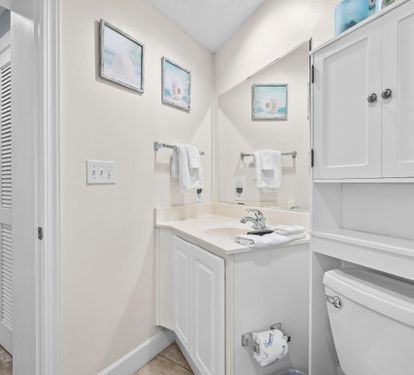 Shared Guest Bathroom