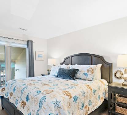 Master BR with king bed, attached bath