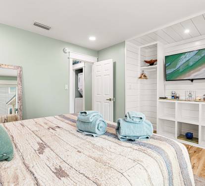 2nd Cal King Bdrm Upstairs