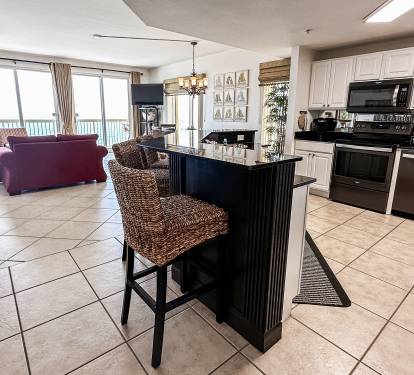 Kitchen, Dining, living & Out To Sea!