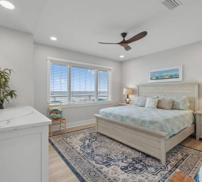 Guest Bedroom 1 (King)