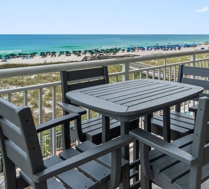 Balcony Dining