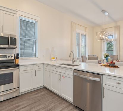 Fully stocked kitchen perfect for gatherings