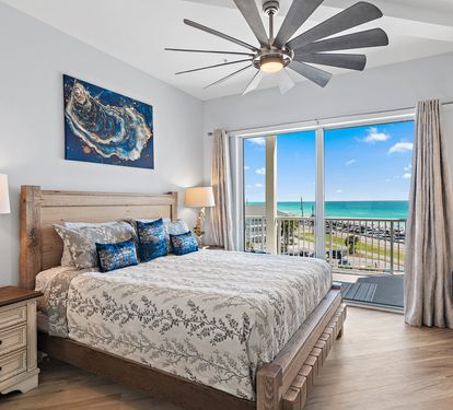 Gulf-front master king bedroom with balcony access