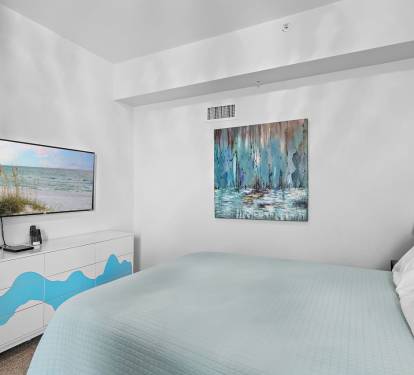Queen Bedroom