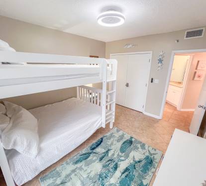 Q/Q Bunk room