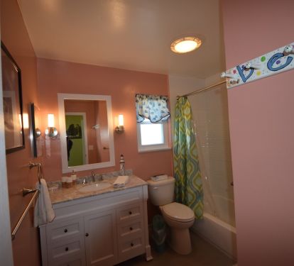 2nd bathroom