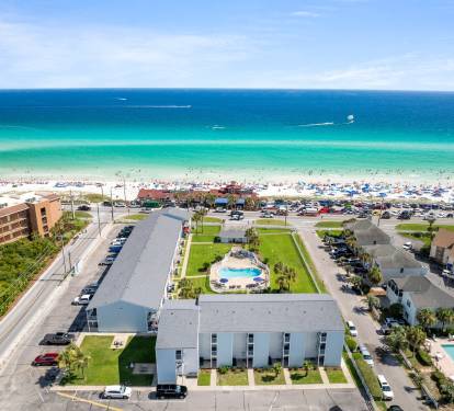 Blissful Vacation Stays - Tradewinds AMAZING Miramar Beach Vacation rental and location 