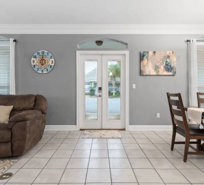 Front main door. Welcome to Seaside Bliss!