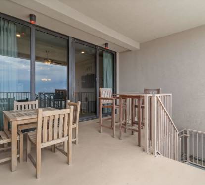 Deck Off Living