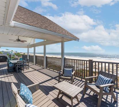 A Stunning Place to Gather with Family and Friends