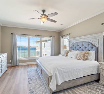 Master Bedroom (King)