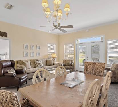 Large Living/Dining area