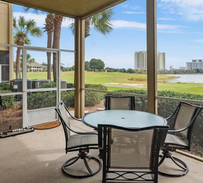 Screened in patio off LR