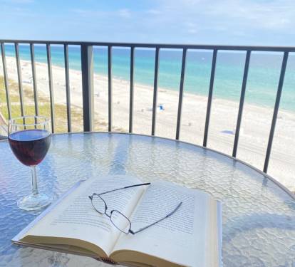 Perfect beach view from your balcony!