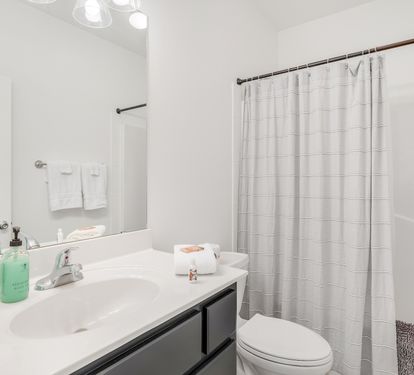 2nd Floor Shared Bath