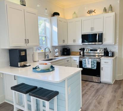 Enjoy Sunnyside's new countertop nugget ice maker and Keurig brewing station.