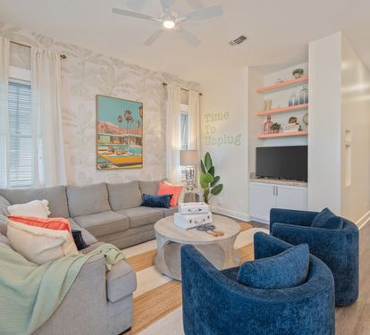 2nd floor living area