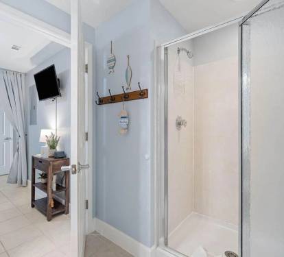 Adjoining Bunk Bathroom