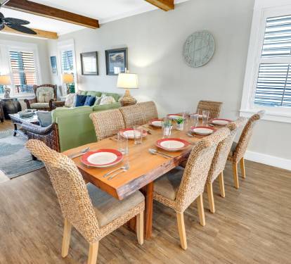 Dining table to seat 8