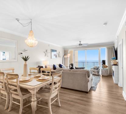 Coffee bar in the dining room