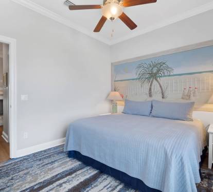Main Floor Guest Bedroom (King)