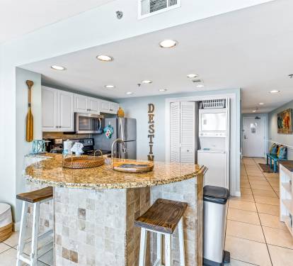 Kitchen/Dining area
