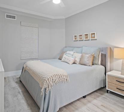 2nd King Bedroom/ Bath Ensuite