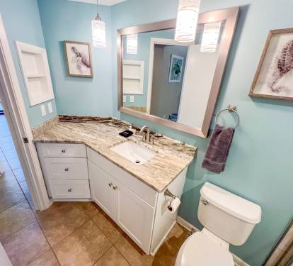 Primary en-suite Bathroom 