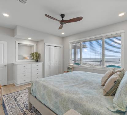 Guest Bedroom 1 (King)