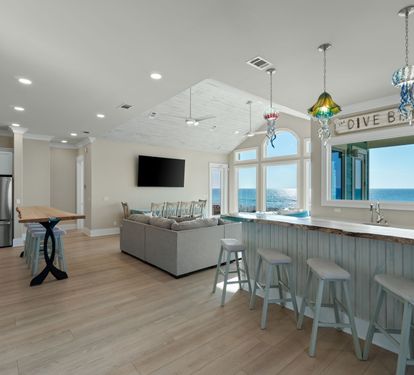 Living Room & Bar