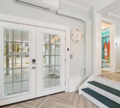 Welcome to Sea Breeze on Sunset!