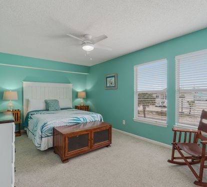 Guest Bedroom 1 (Queen)